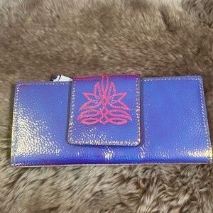Keep it Gypsy Stitched Metallic Wallet Clutch-Mermaid. NWT